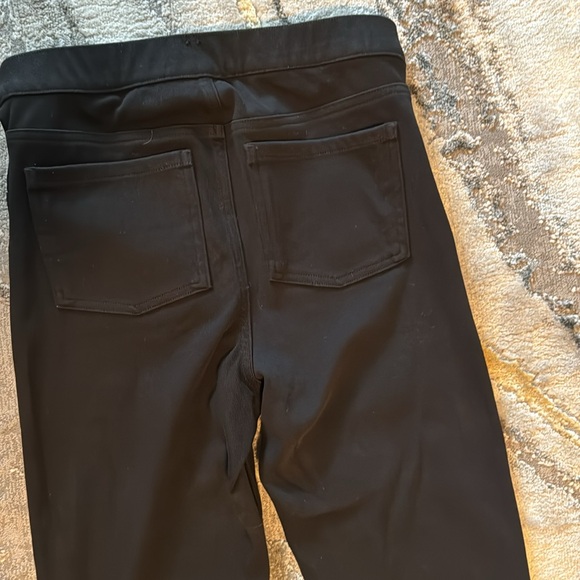 Black Spanx ankle Jean-ish leggings- petite M - Picture 5 of 6